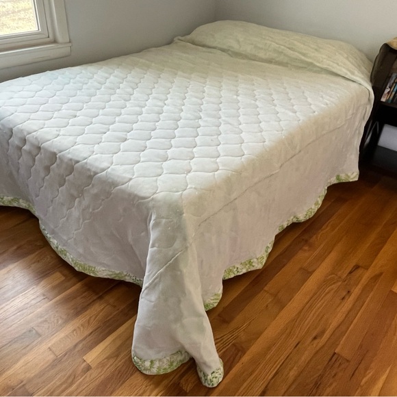 VTG 70s Vera Neumann Green Shadow Fern Butterfly Quilted Bedspread King 106x107